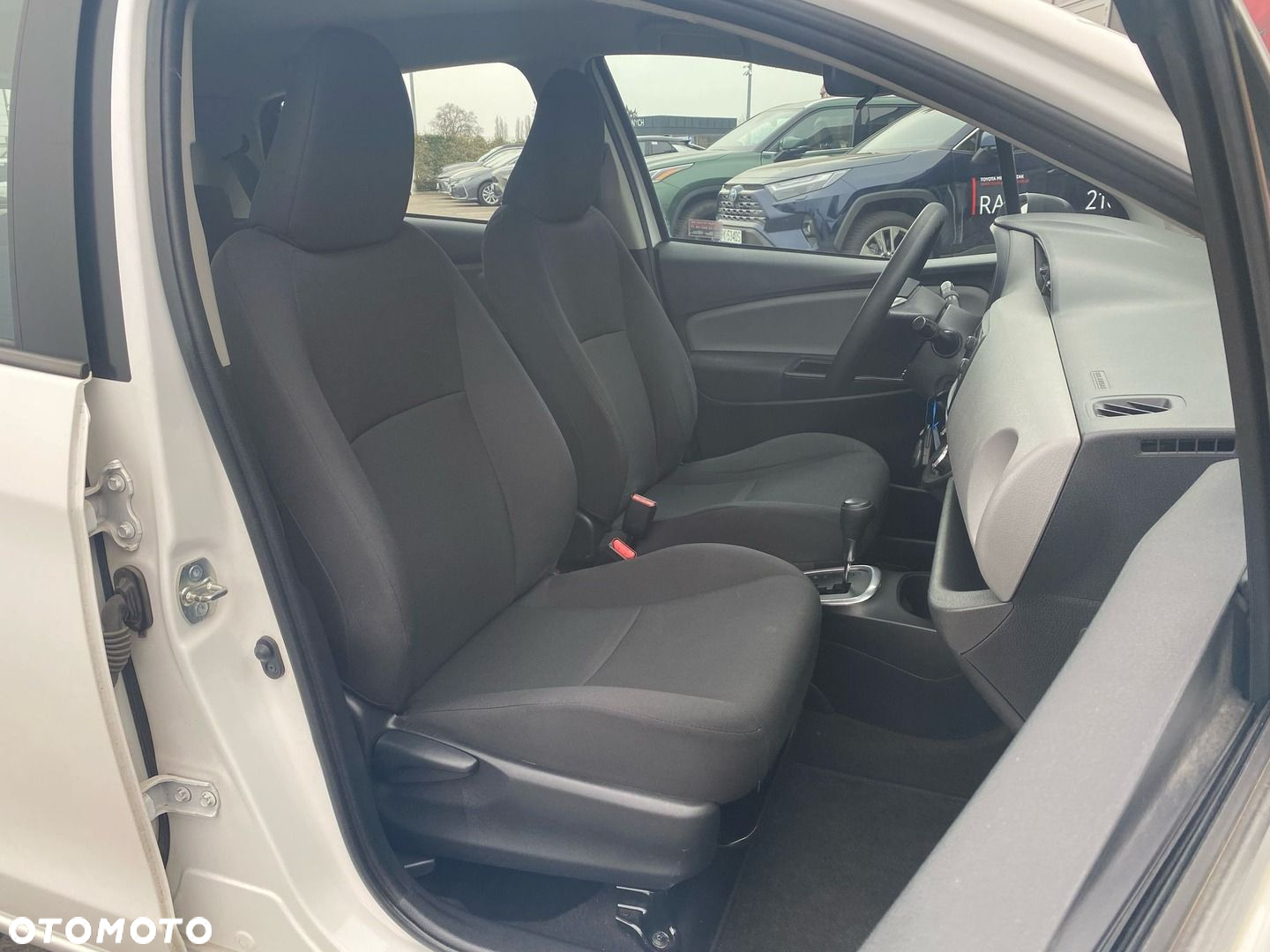 Toyota Yaris - 15