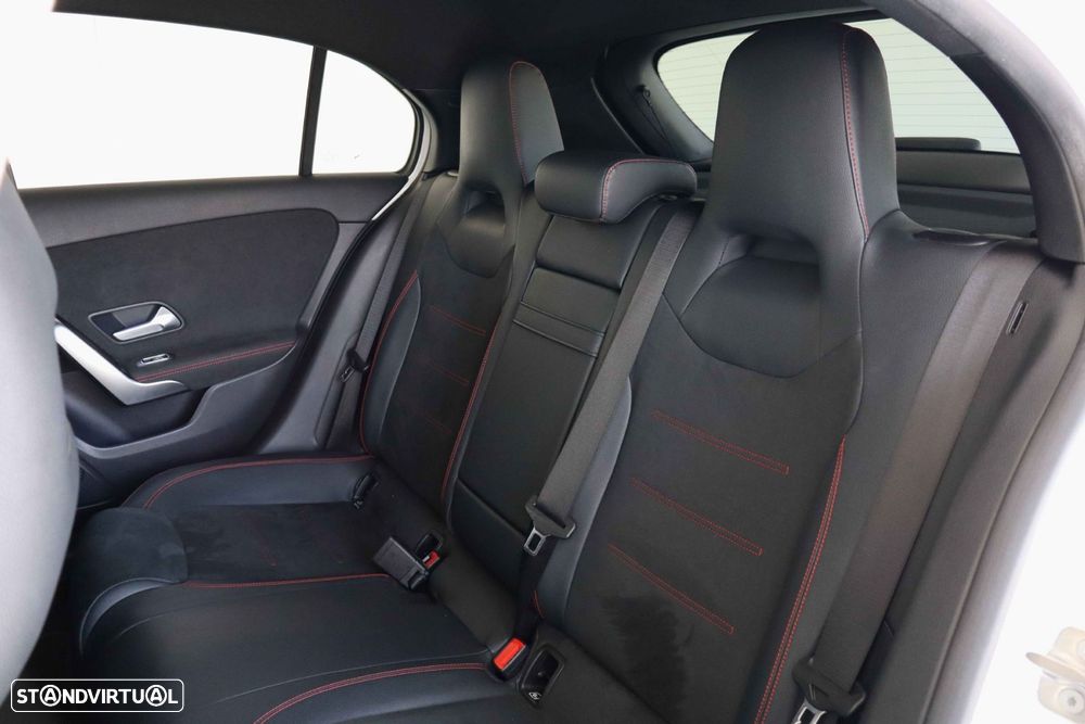 Mercedes-Benz A 200 AMG Line Aut. - 11