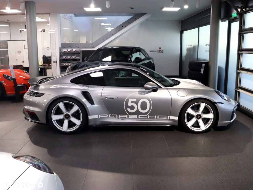Porsche 911 Turbo 50 Years - 6
