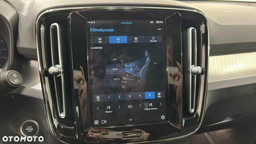 Volvo XC 40 B3 Core - 21