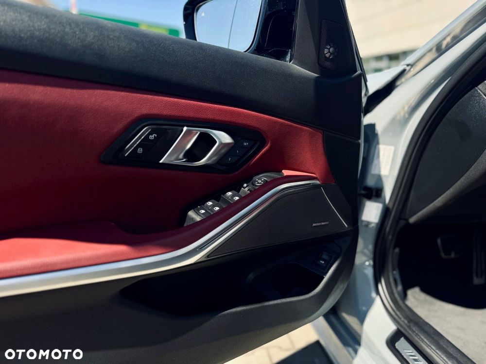 BMW Seria 3 M340i xDrive mHEV sport - 14