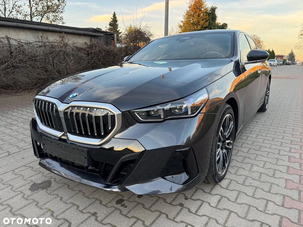 BMW Seria 5 520d xDrive - 2