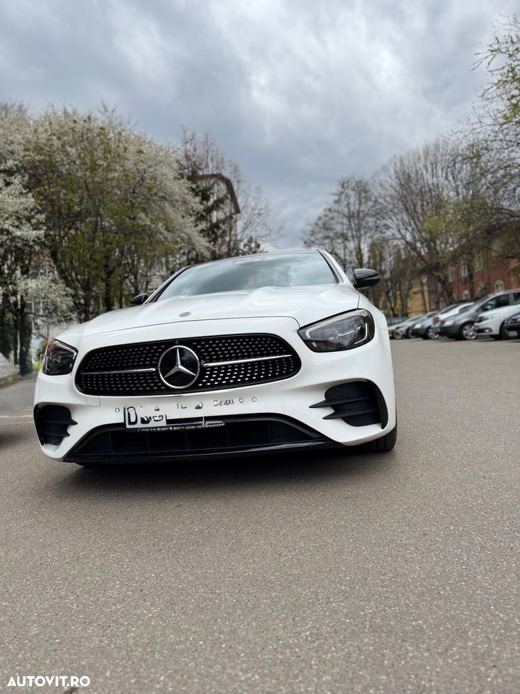 Mercedes-Benz E 300 9G-TRONIC Night Edition - 3