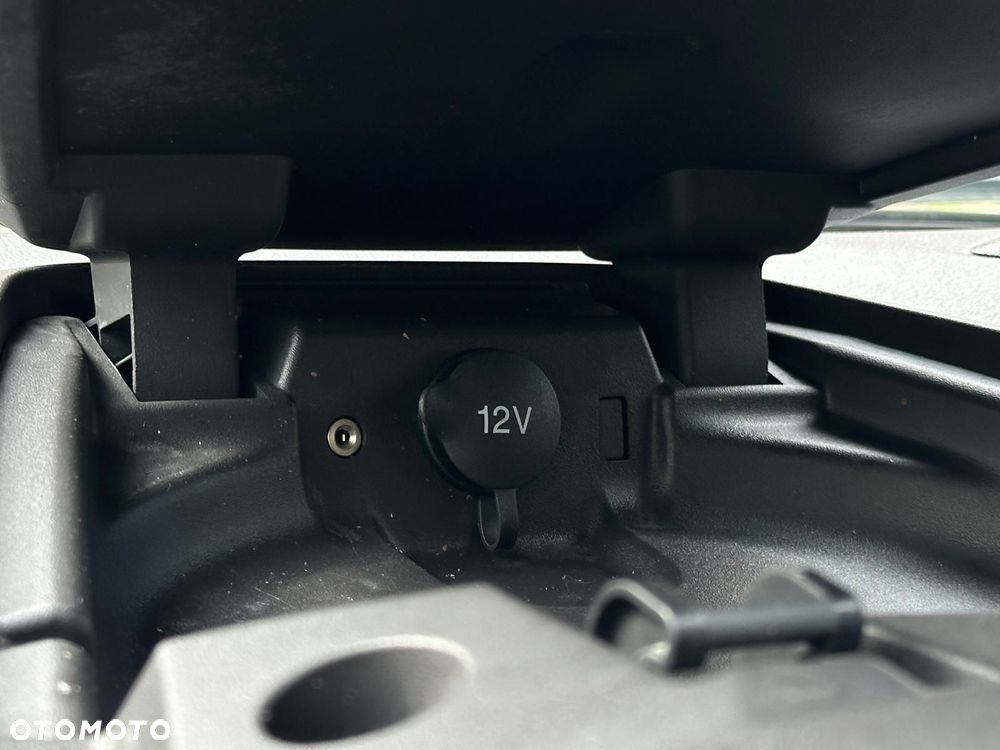 Ford TRANSIT CUSTOM - 18