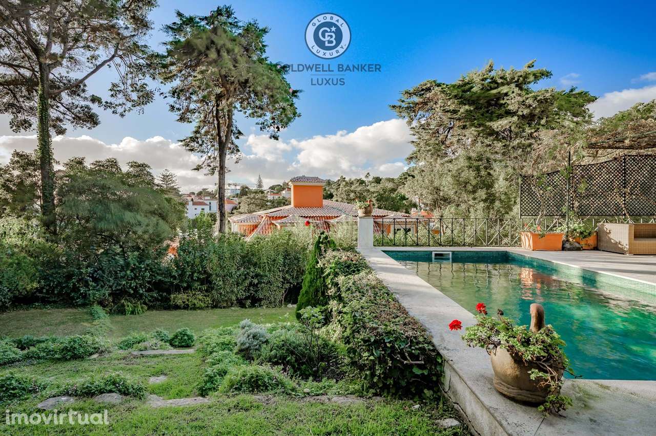 Moradia no Estoril - Jardim, piscina ,10 assoalhadas - Vista Panorâmic - Grande imagem: 5/46