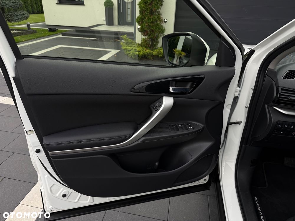 Mitsubishi Eclipse Cross 4WD Plus - 22