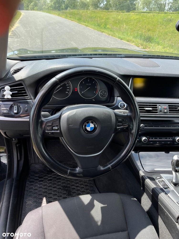 BMW Seria 5 518d Luxury Line - 11
