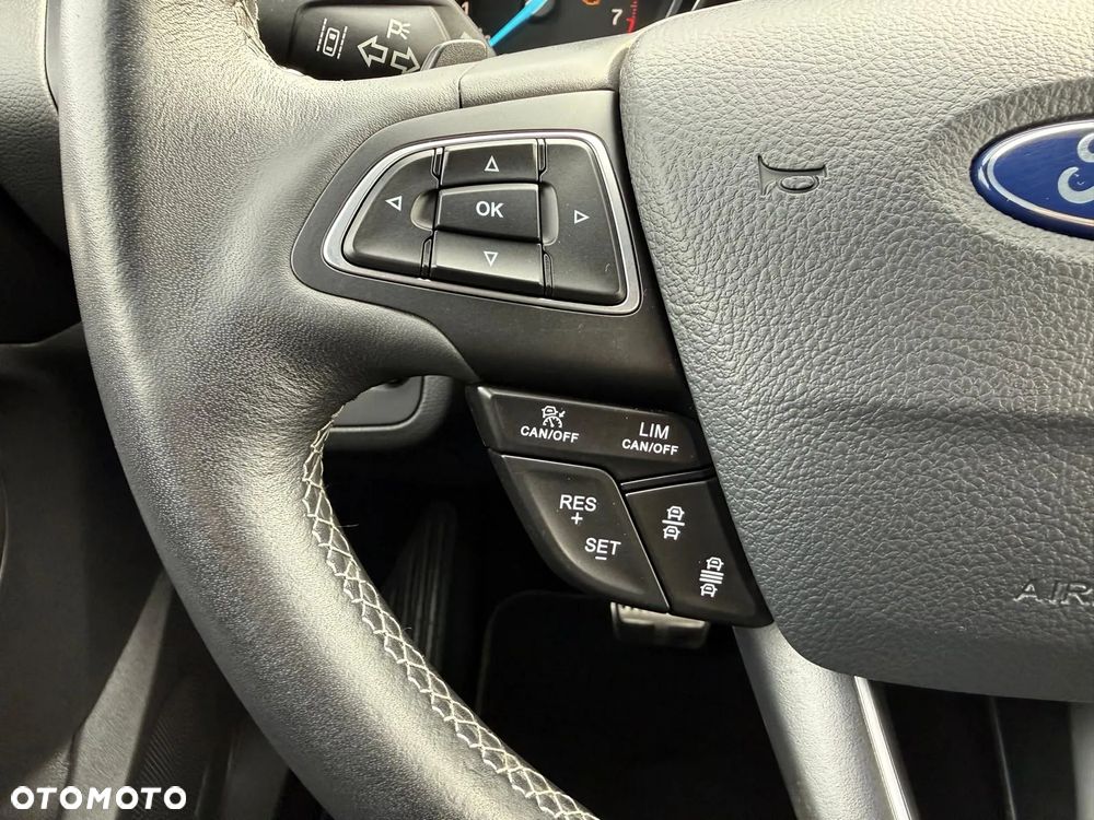 Ford Kuga - 21