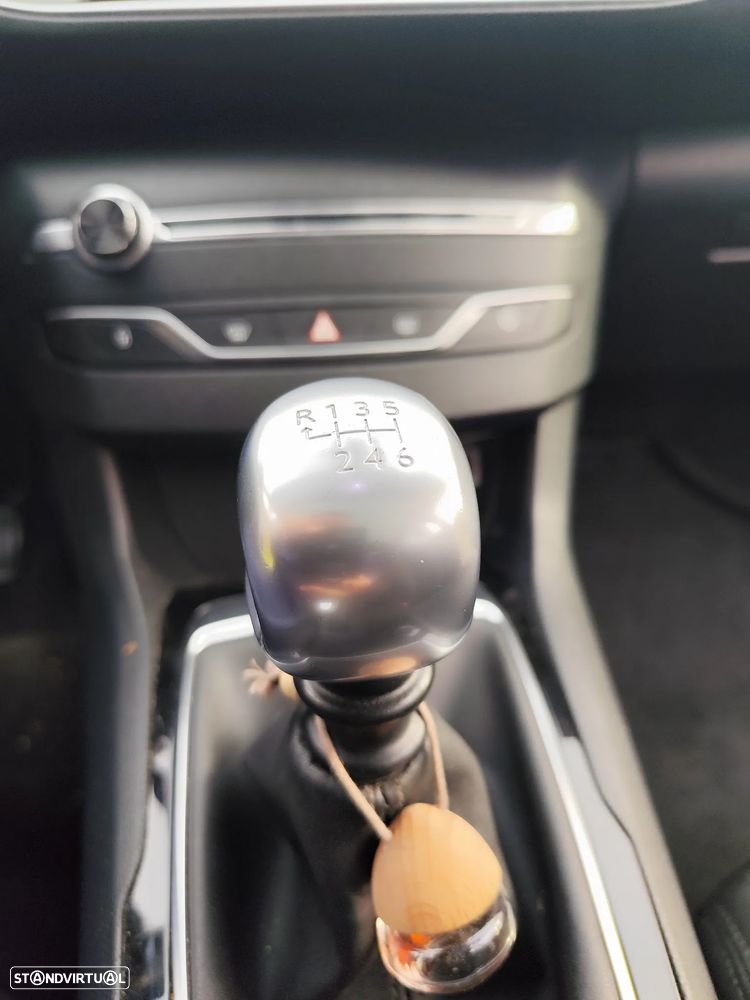 Peugeot 308 SW BlueHDi 120 Stop & Start Style - 13