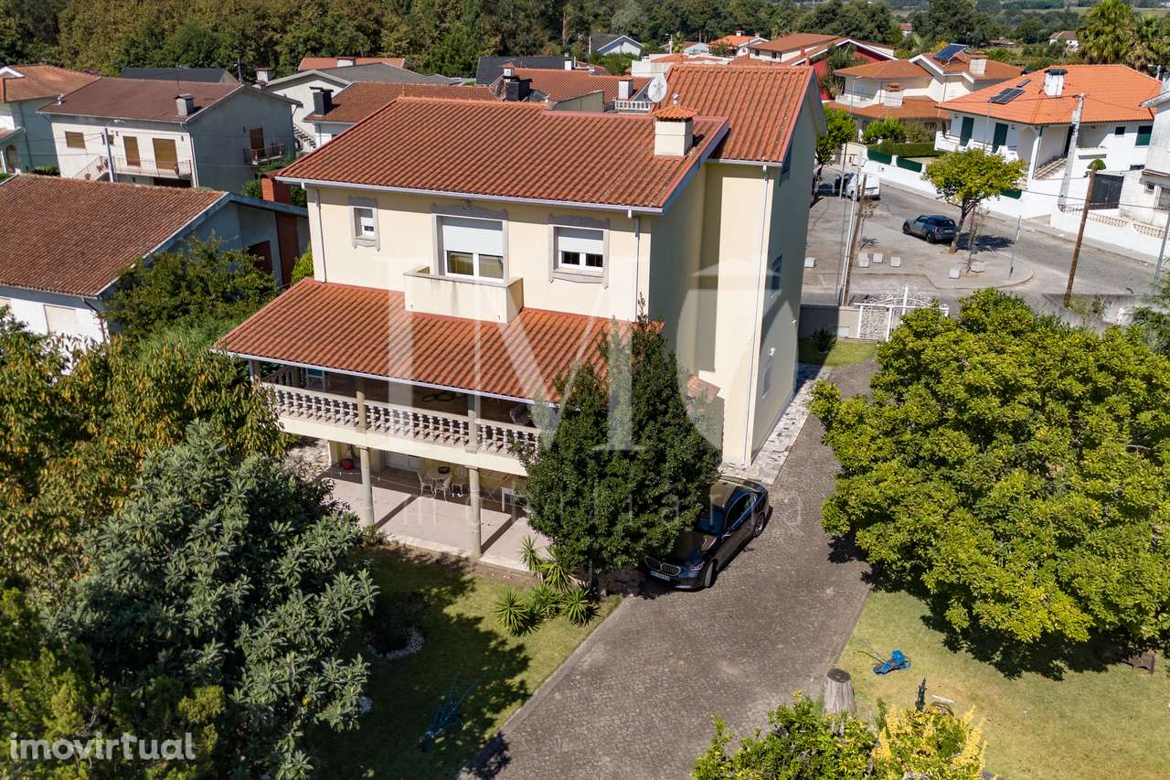 Moradia Individual T5 (com  elevador) - Merelim S. Paio, Braga - Grande imagem: 3/27