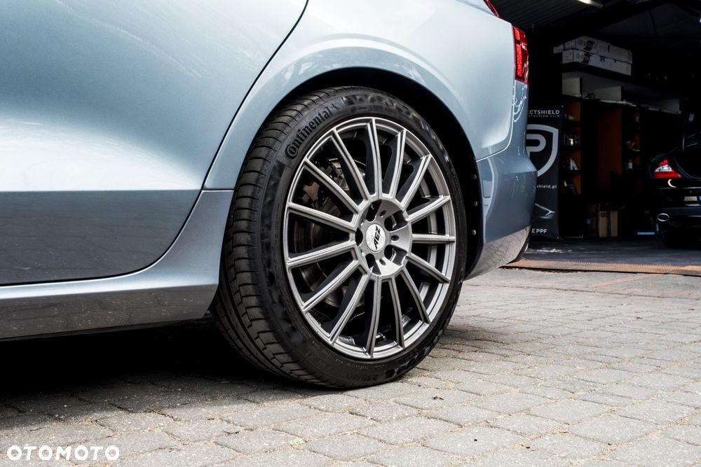 Volvo V60 T5 AWD Geartronic R-Design - 6