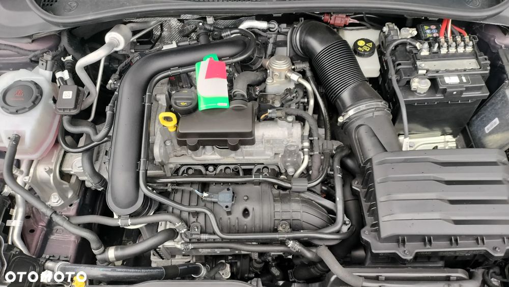Volkswagen Polo 1.0 TSI Special Edition - 23