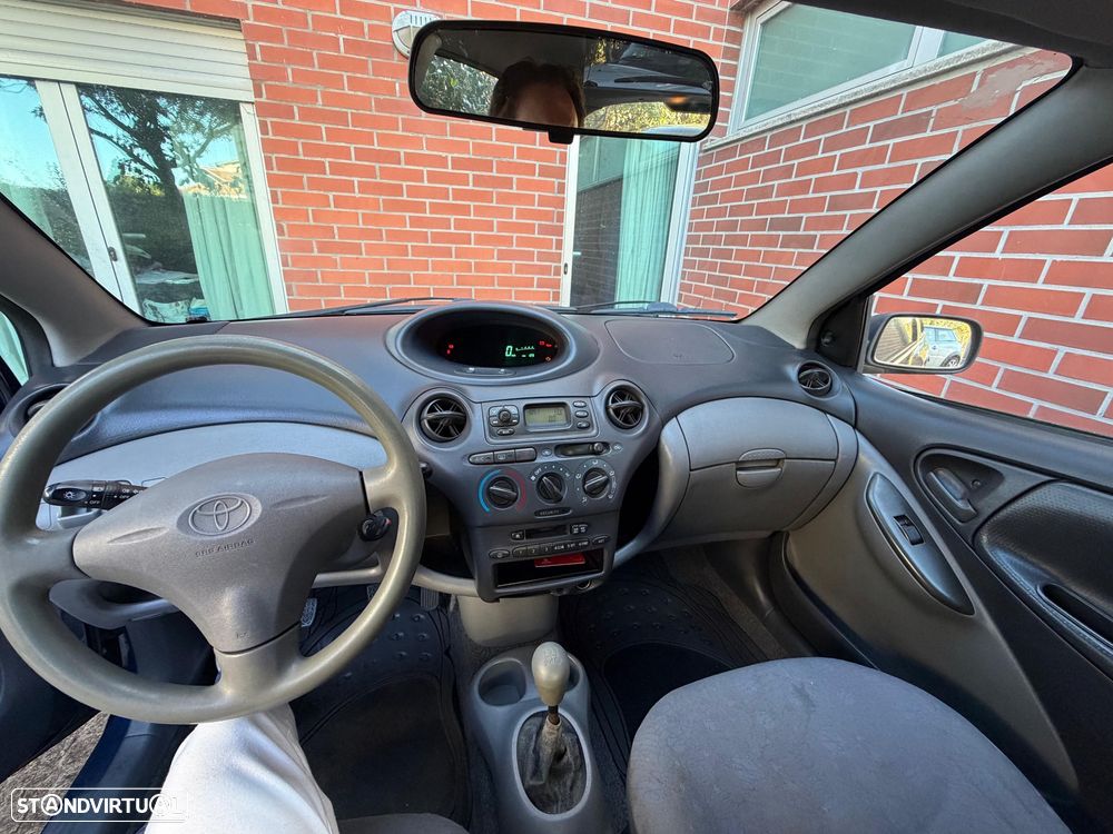 Toyota Yaris 1.0 Luna E.Aut - 7