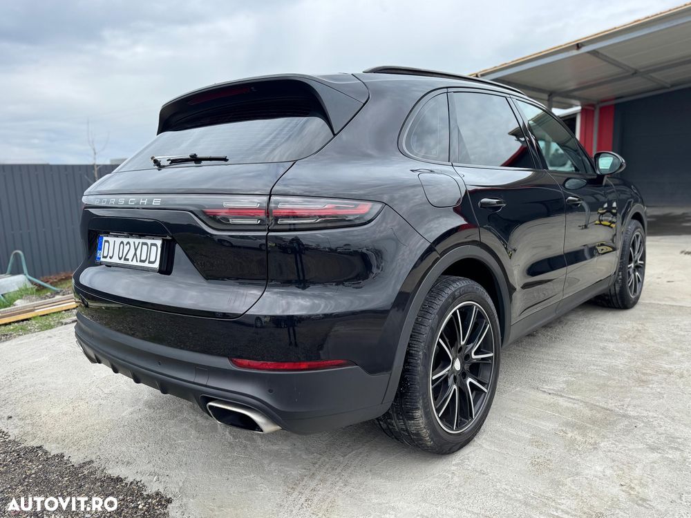 Porsche Cayenne Standard - 12