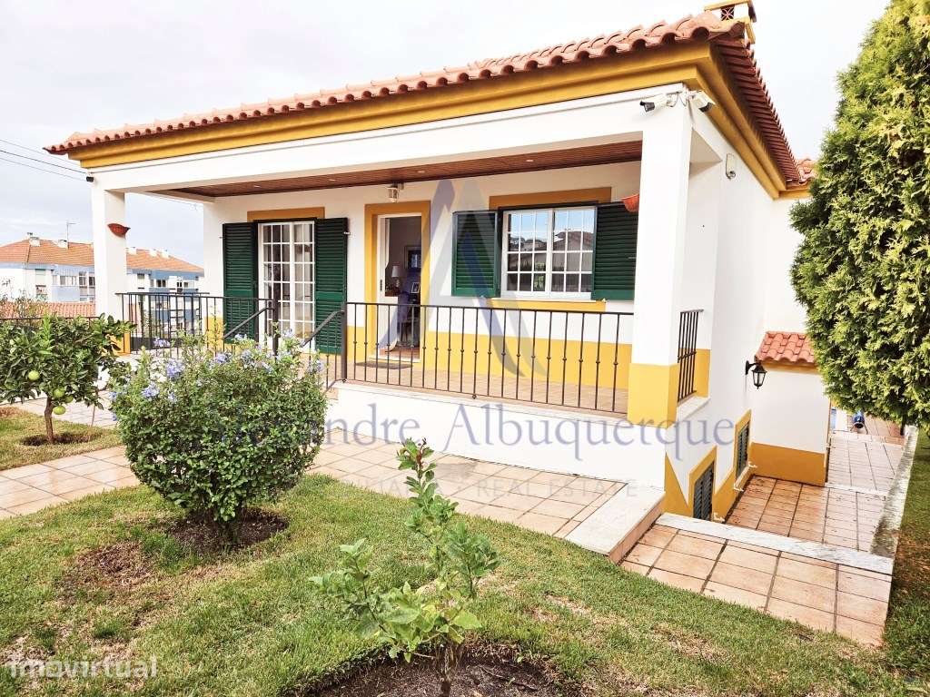 Moradia Isolada T4 de Prestígio com Piscina e Jardim - Grande imagem: 3/39