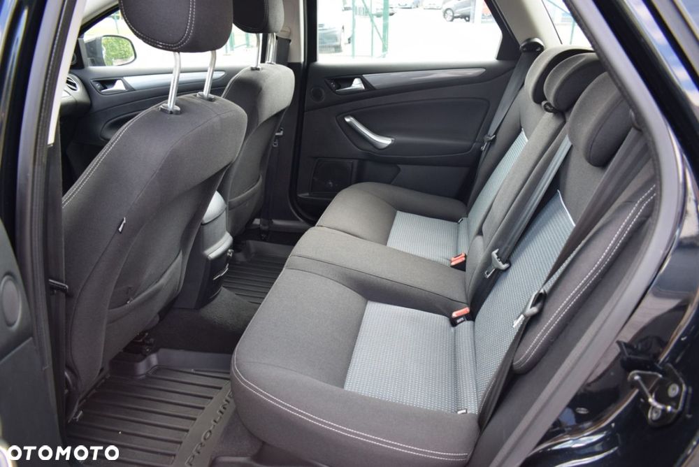 Ford Mondeo - 21