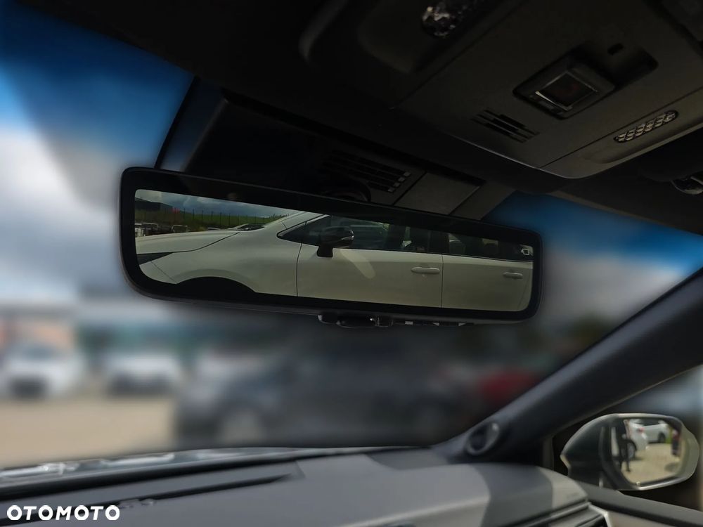 Toyota Camry 2.5 Hybrid Dynamic Force Executive e-CVT - 11
