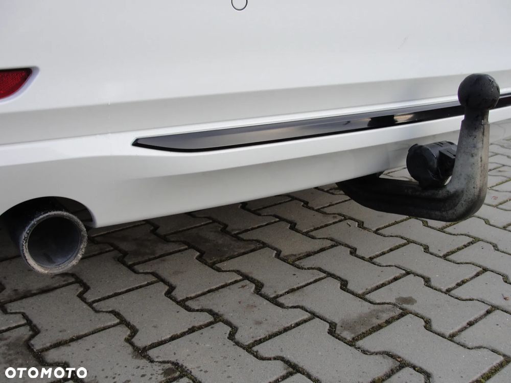 BMW Seria 3 318d Blue Performance Sport Line - 14