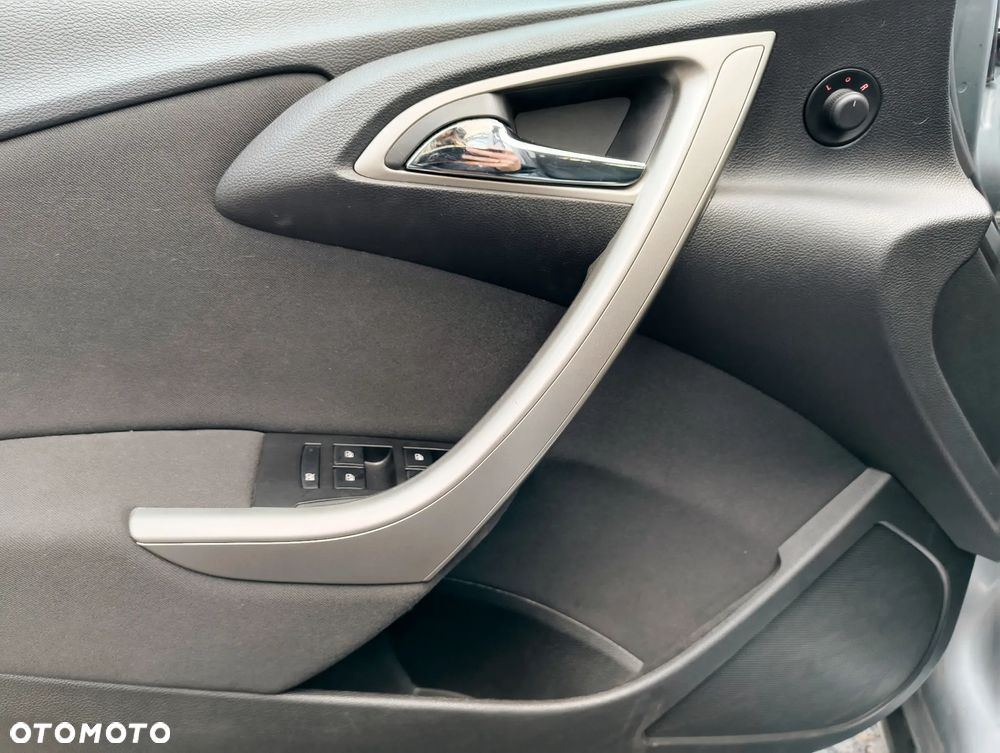 Opel Astra 1.4 T Enjoy - 33