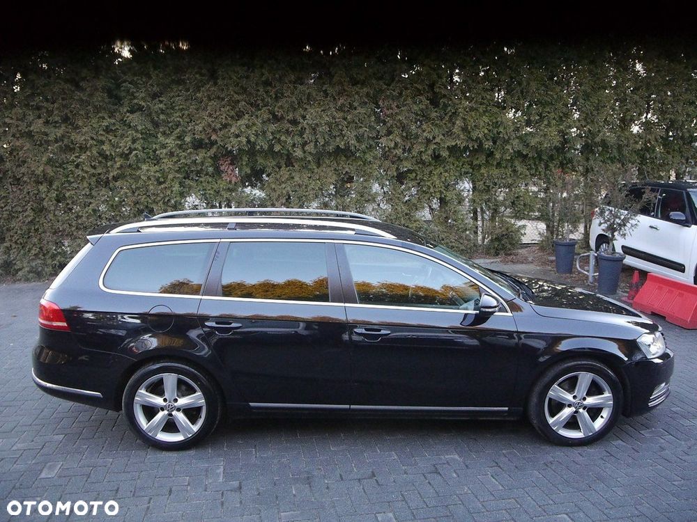Volkswagen Passat - 11