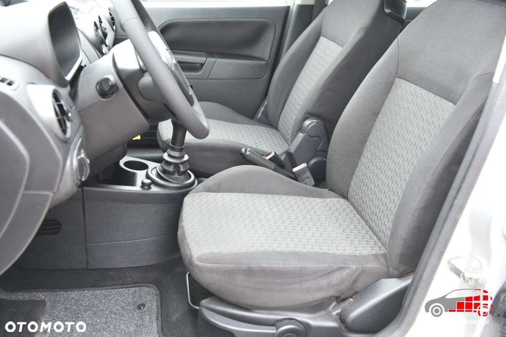 Ford Fusion - 14
