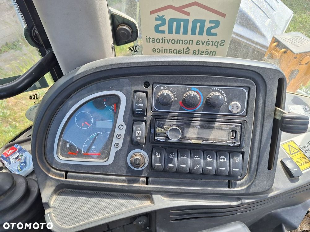 JCB 3Cx 4X4 - 15
