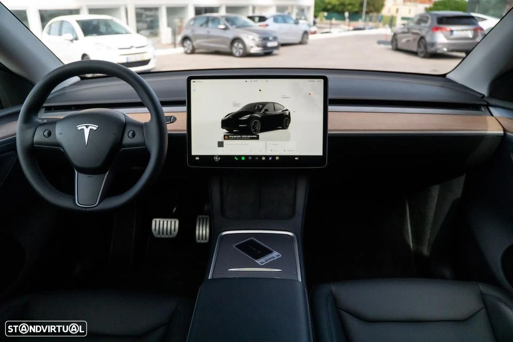 Tesla Model Y Performance Dual Motor AWD - 5