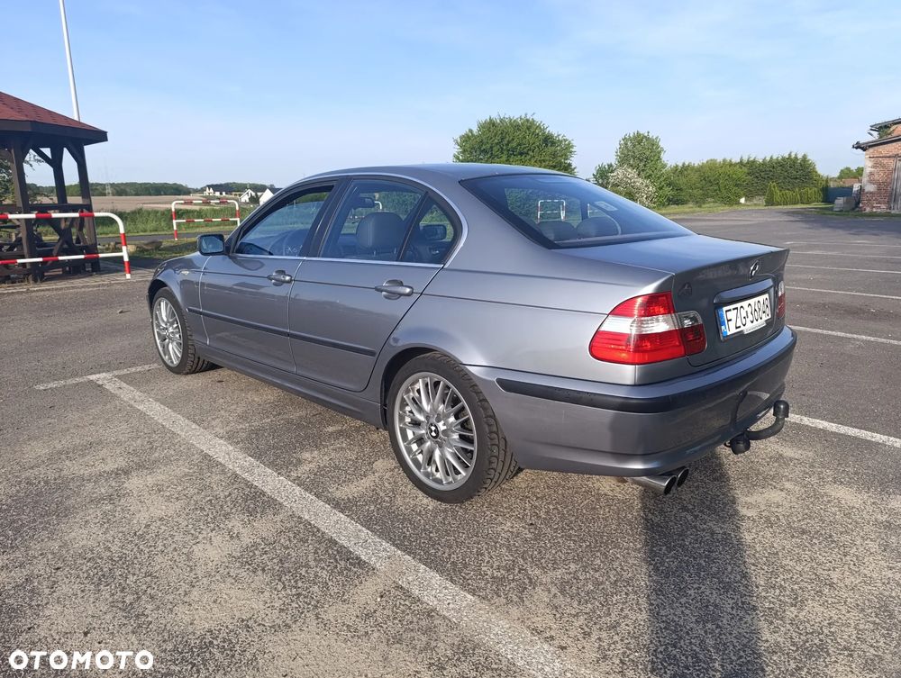 BMW Seria 3 318i - 5