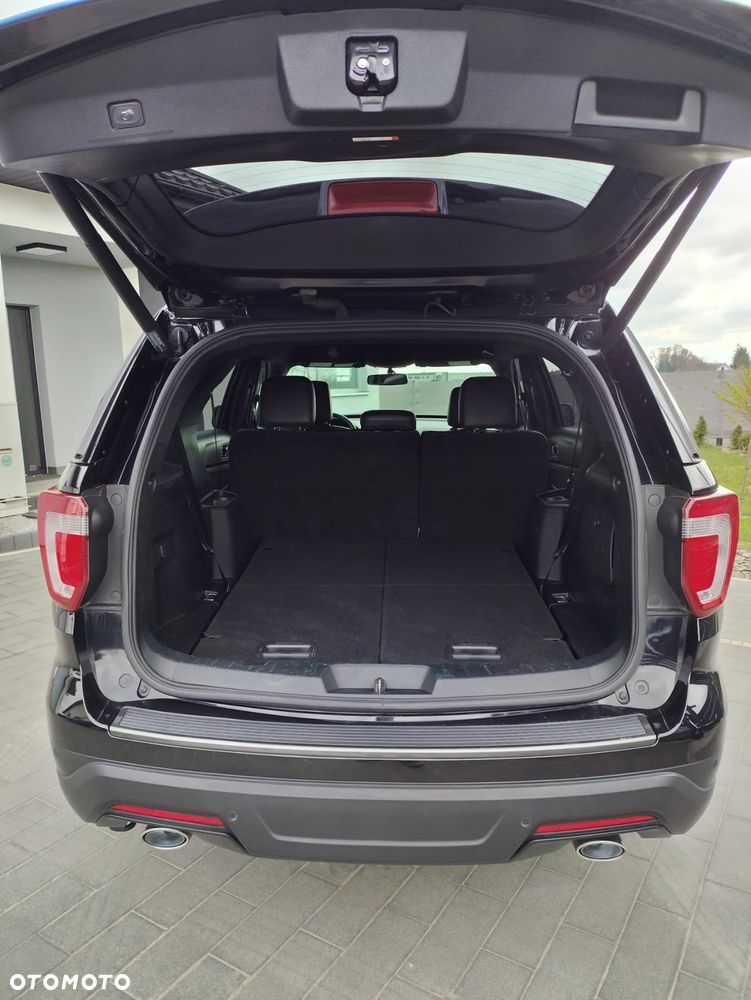 Ford Explorer - 12