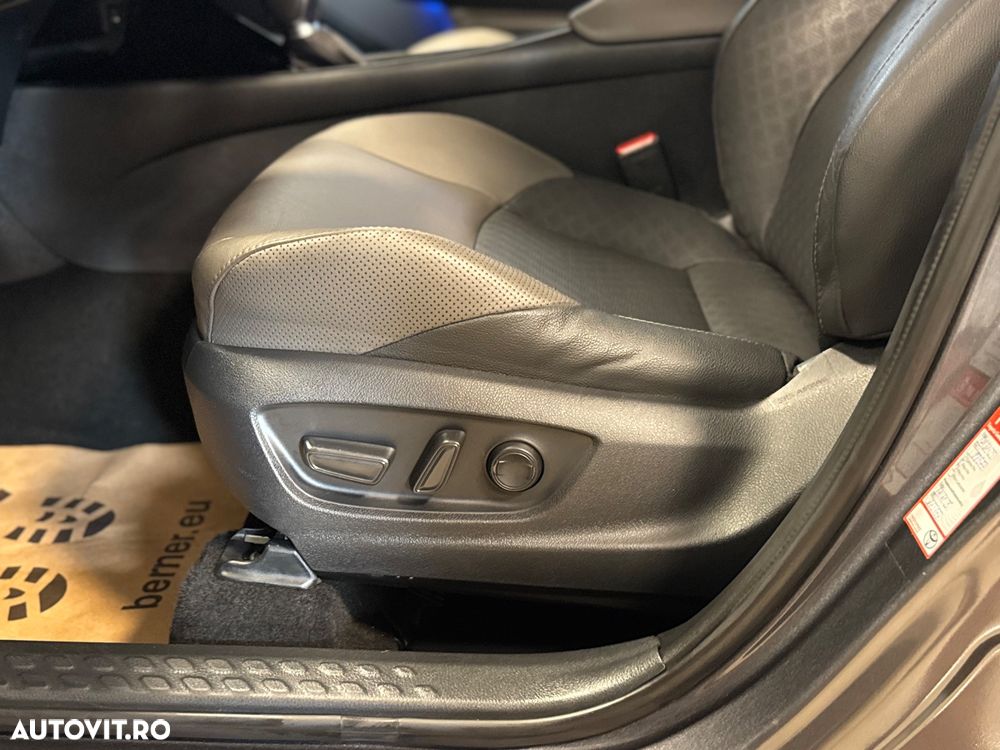 Toyota C-HR Style - 8