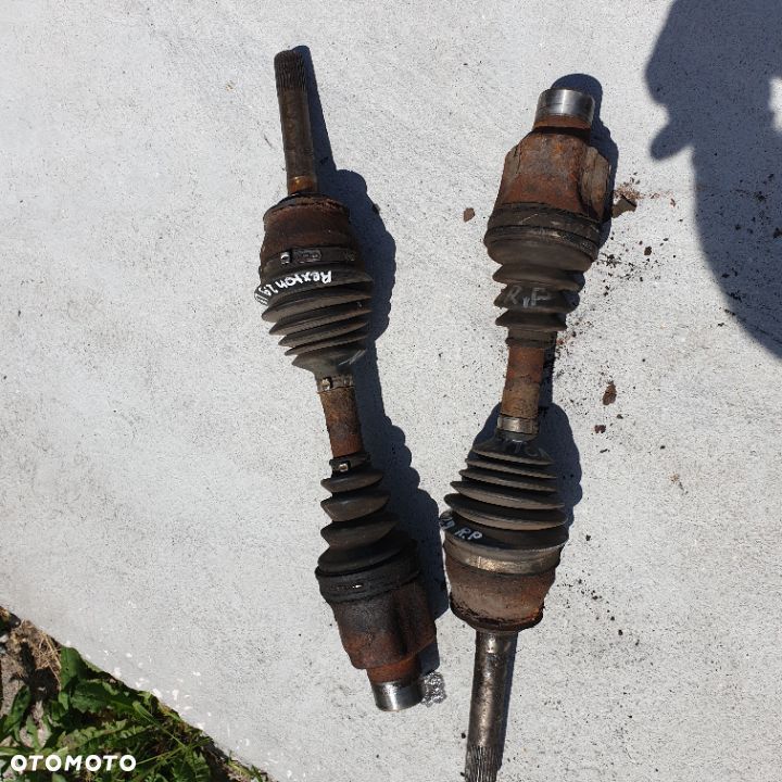 SSANGYONG REXTON 2.9 POLOS LEWA  PRZOD  05R - 1