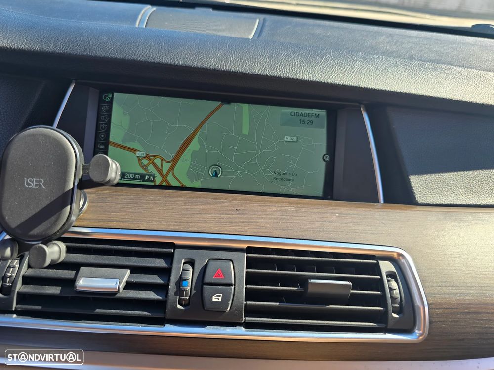 BMW 520 Gran Turismo d - 16