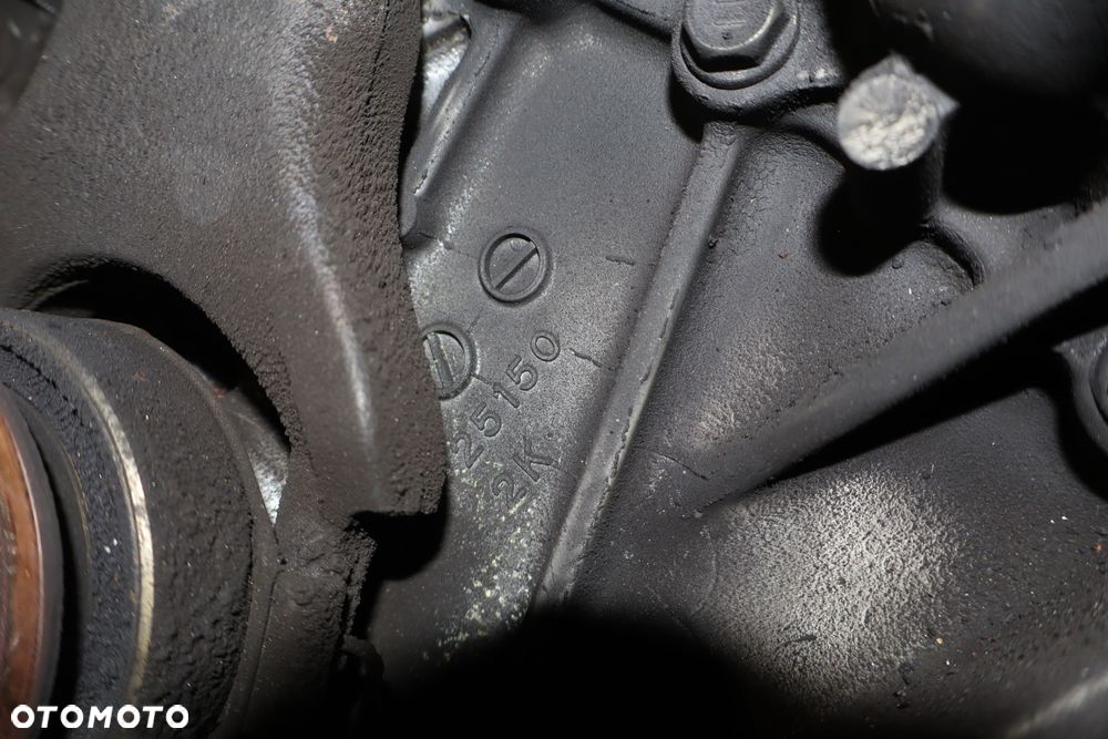 SKRZYNIA BIEGÓW 5 BIEGOWA TOYOTA AVENSIS II T25 2.0D4D 25150-2K - 7
