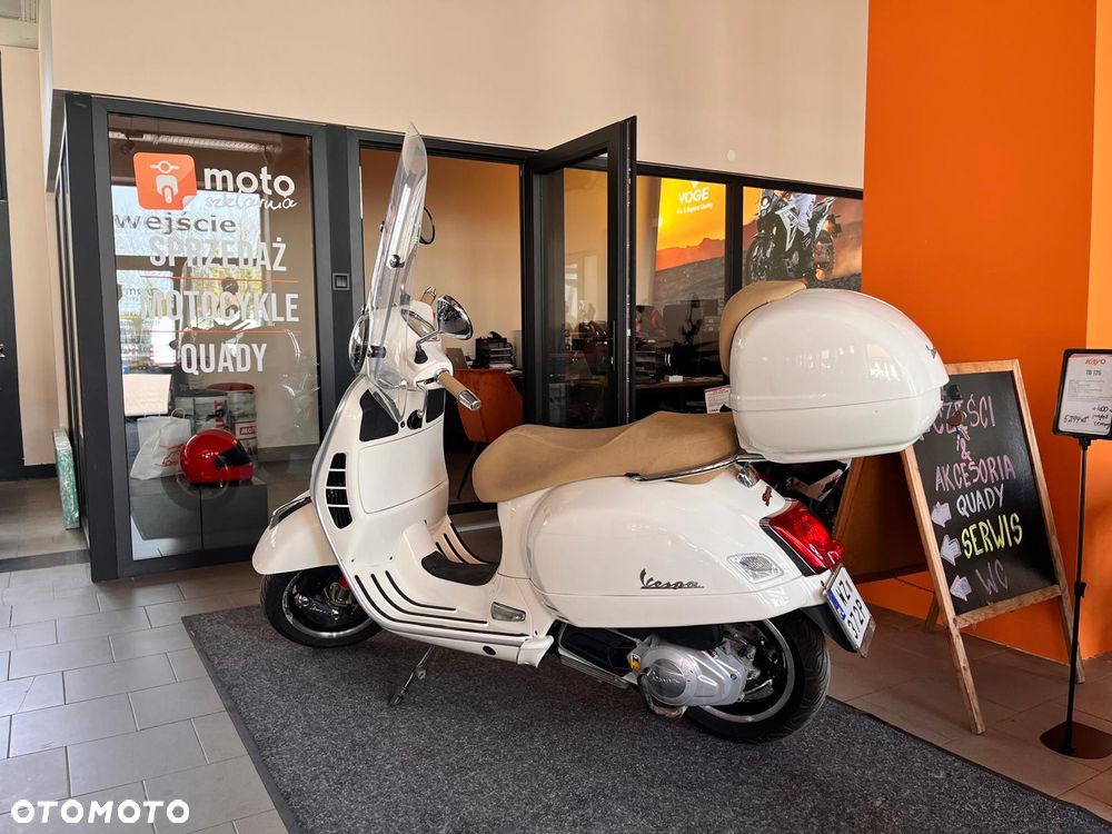Piaggio Vespa - 8