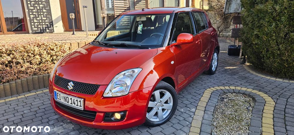 Suzuki Swift 1.3 Limited 25 - 1
