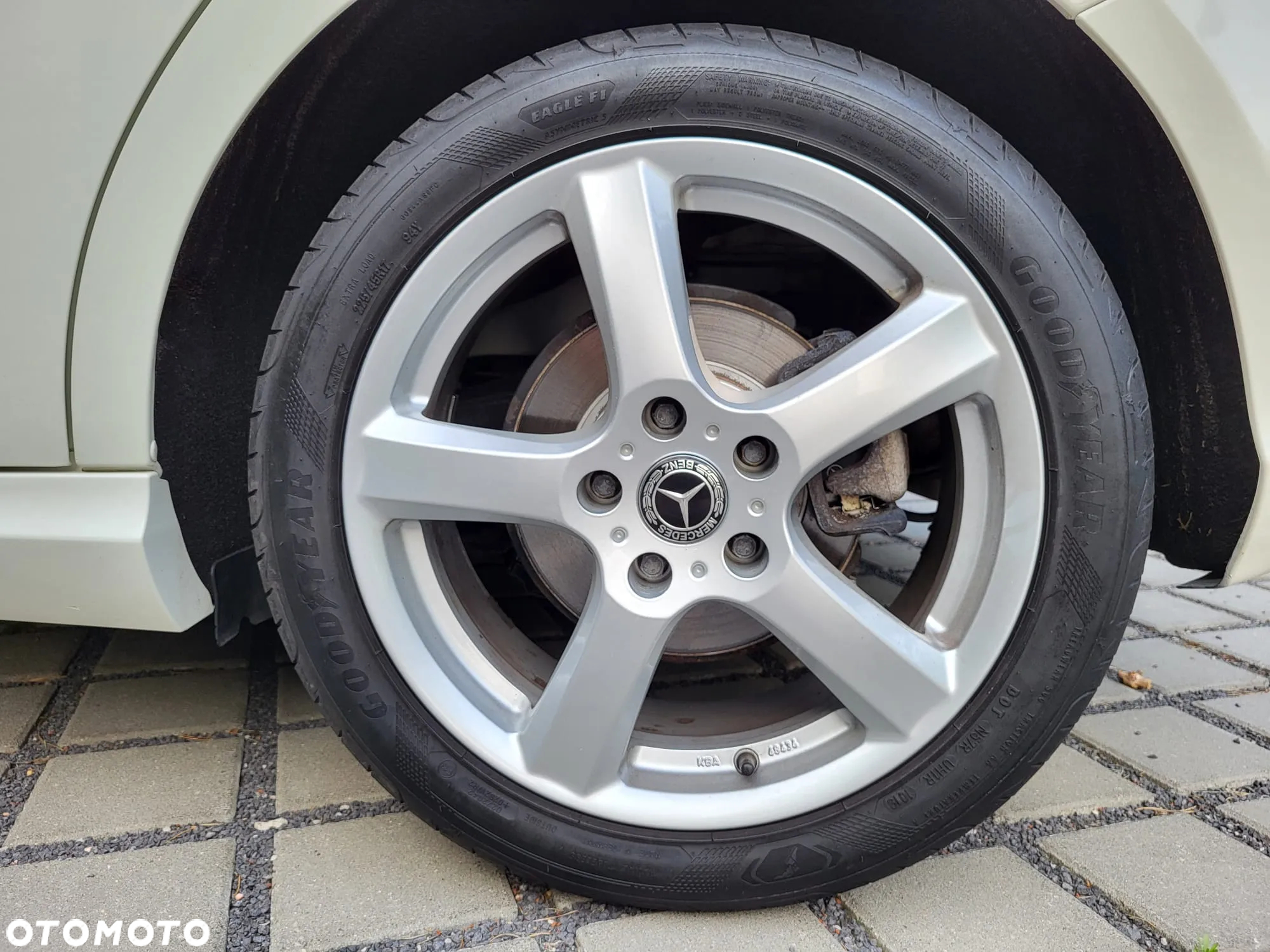 Mercedes-Benz Klasa A 180 CDI (BlueEFFICIENCY) - 17
