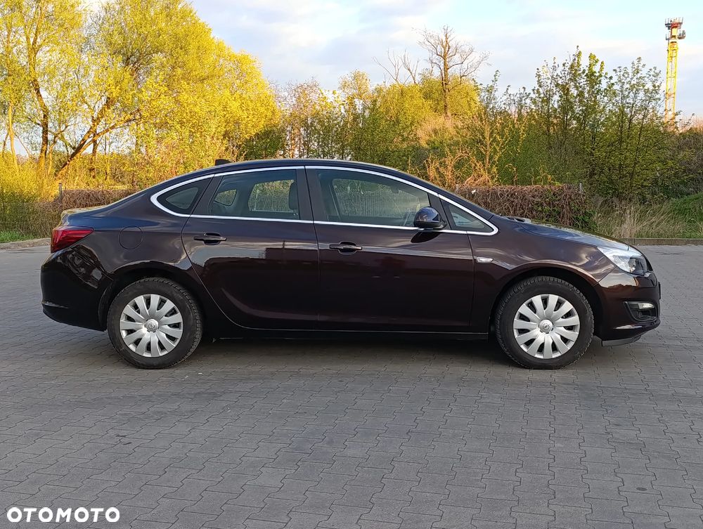 Opel Astra 1.4 T EU6 - 15