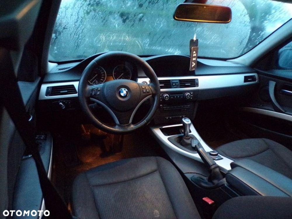 Części - BMW E90 2.0 D 143 KM LIFT 08R - 6