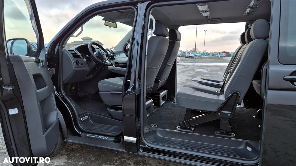 Volkswagen Caravelle - 7