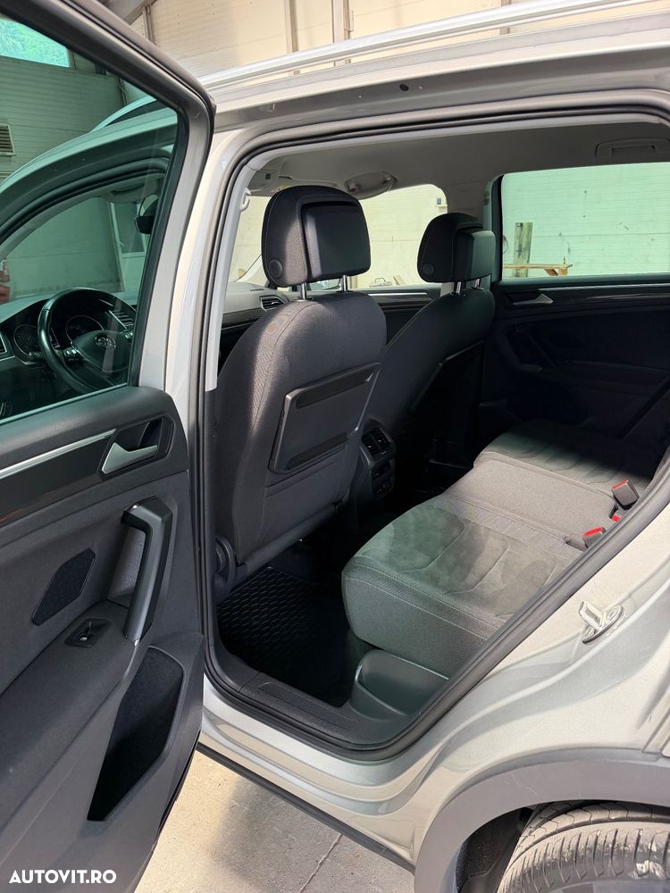 Volkswagen Tiguan 2.0 TDI 4Mot DSG Comfortline - 9
