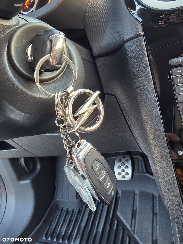 Opel Corsa 1.4 16V Color Edition - 20