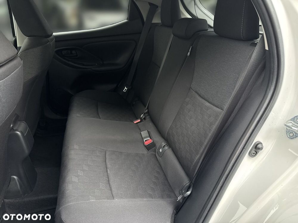 Toyota Yaris Hybrid 1.5 Style - 12