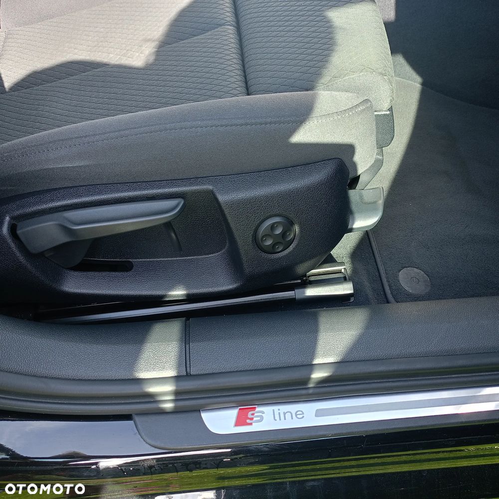 Audi A6 Avant 2.0 TDI ultra S tronic - 13