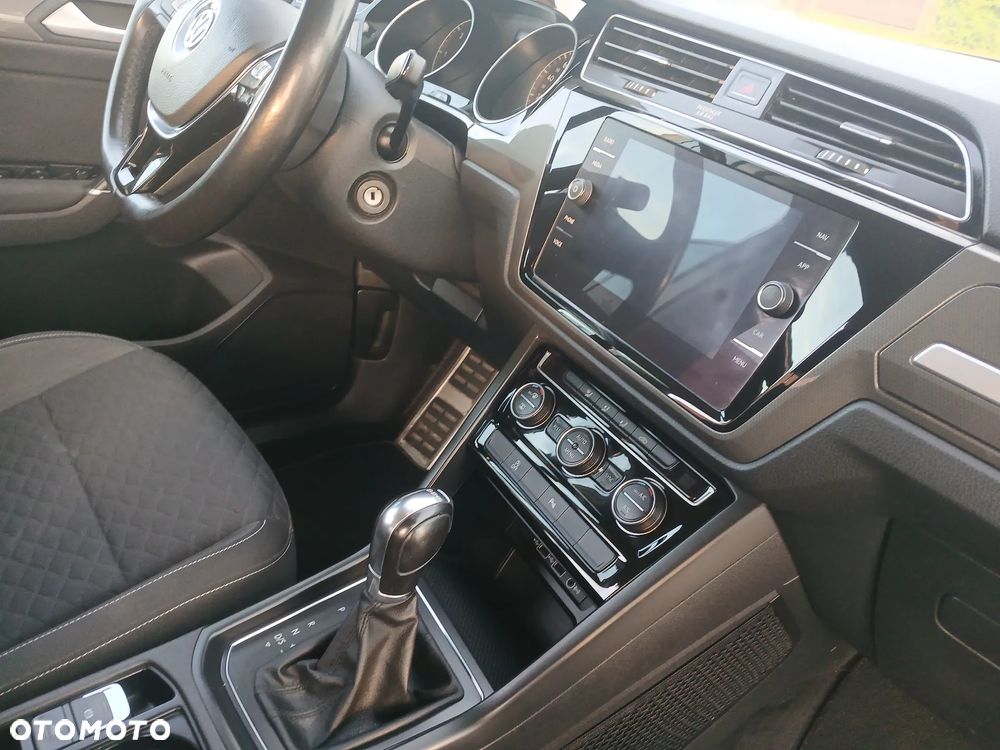 Volkswagen Touran 1.6 TDI SCR (BlueMotion Technology) DSG Comfortline - 23