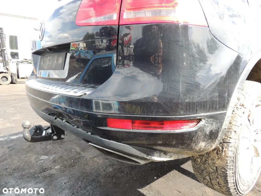 Zderzak tył Volkswagen Touareg II 7P '11 4,2 TDI - 5