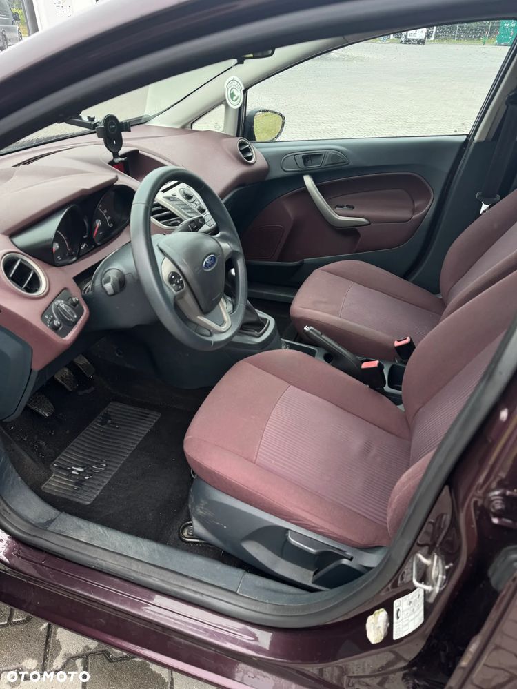 Ford Fiesta 1.4 Trend EU5 - 14