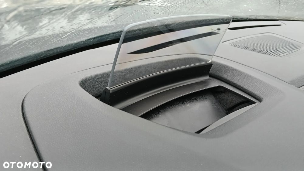 Citroën C4 BlueHDi 130 Stop&Start EAT8 FEEL PACK - 30