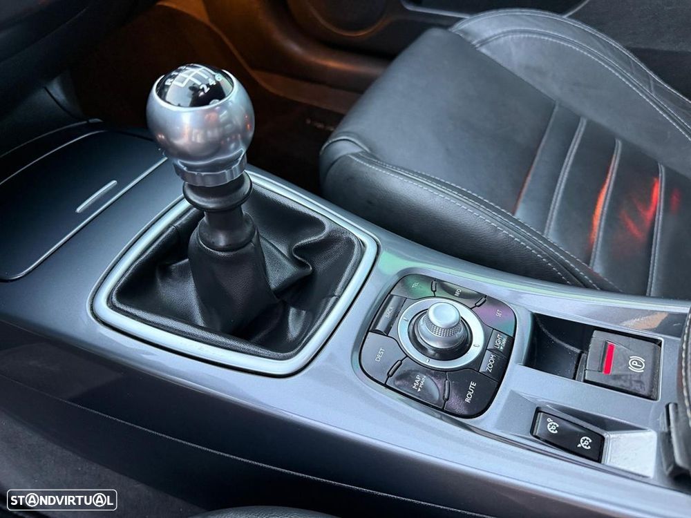 Renault Laguna Coupe 2.0 dCi Dynamique S - 17