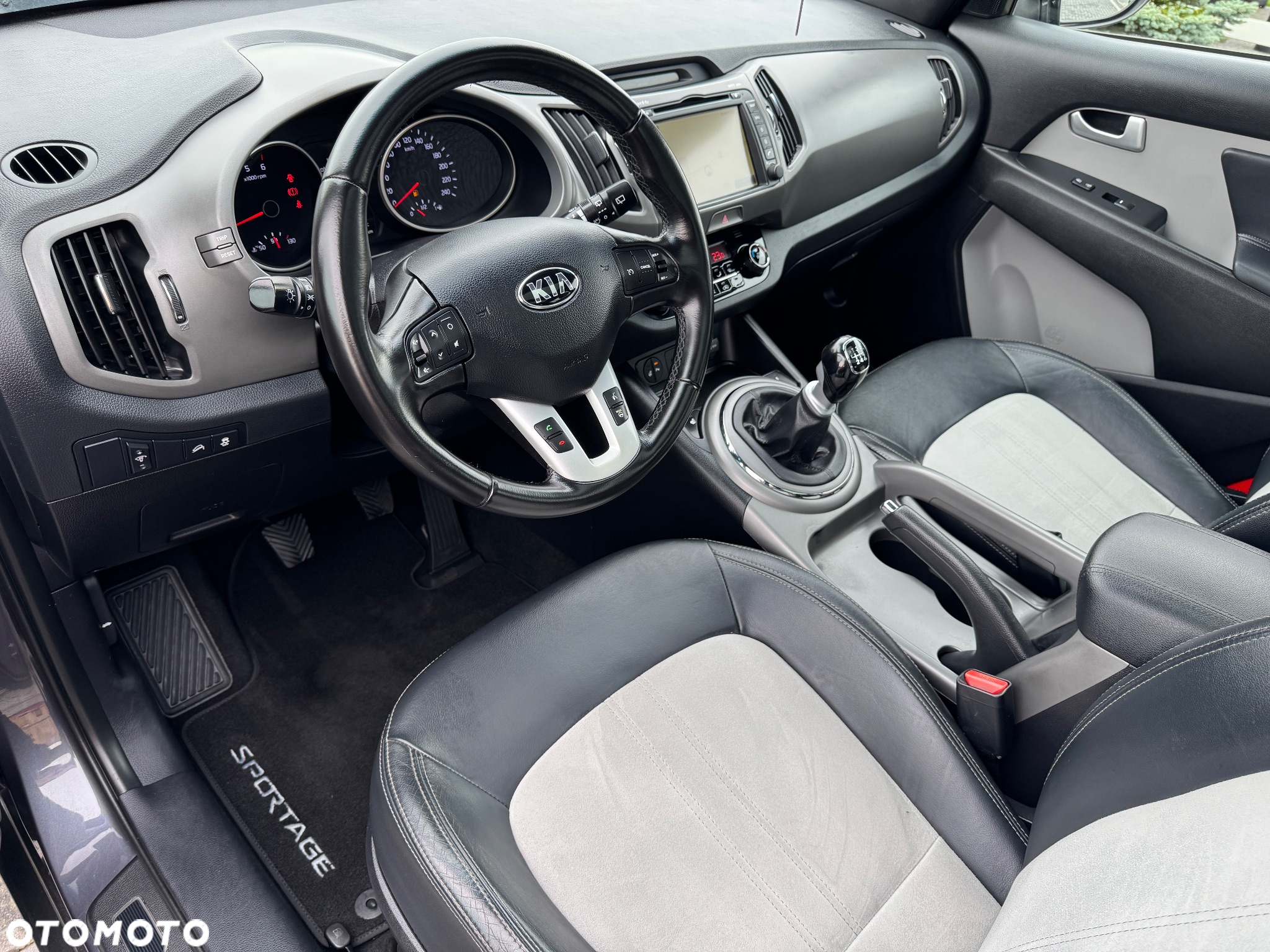 Kia Sportage 1.7 CRDI 2WD Dream-Team Edition - 11