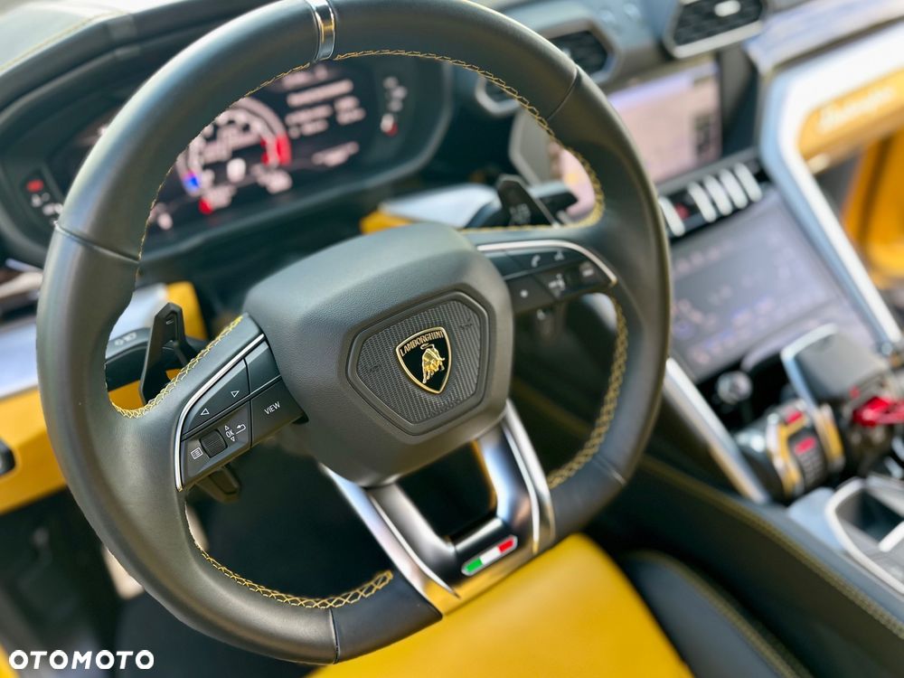 Lamborghini Urus Standard - 18